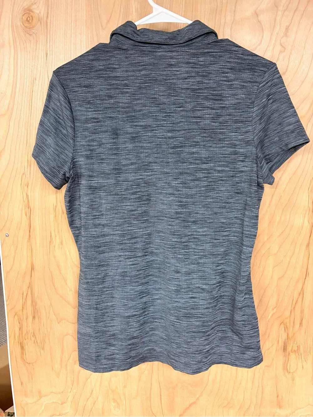 NIKE Women's Dri-Fit Golf  Collared Gray Short Sleeve Athletic Top Size Med
